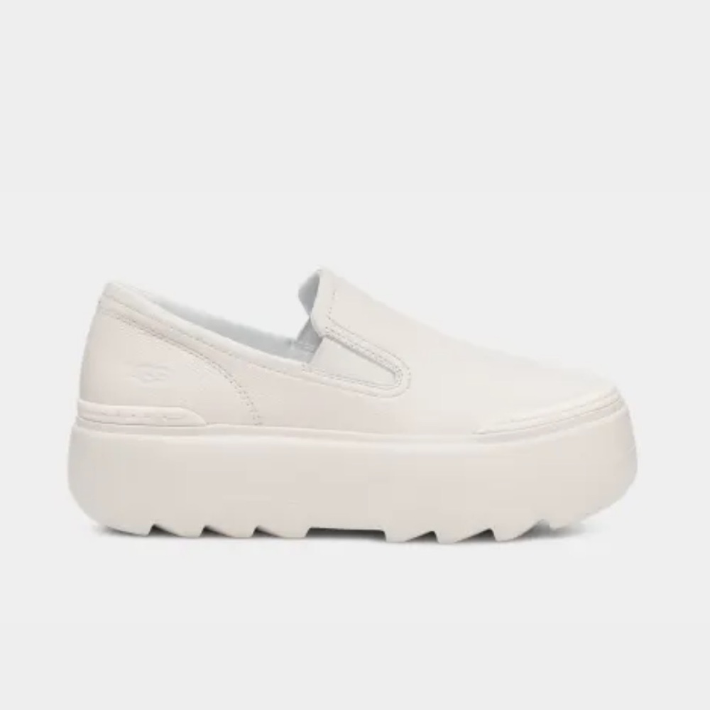 UGG Marin mega slip on bright white brand new never used